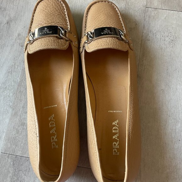 Tan Leather Prada Loafers with a silver hardware nameplate - Picture 2 of 7